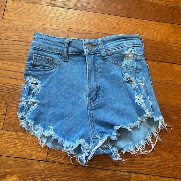 SHEIN Pants - SHEIN Frayed Hem Blue Jean Shorts